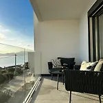 Apartman Double Pleasure - Two With Sea Views And Pool - 5 & 8