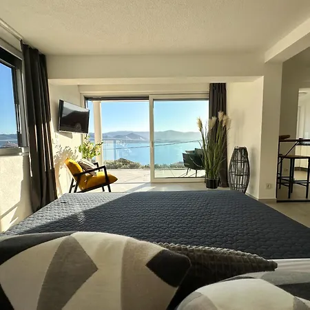 Apartment Double Pleasure - Two With Sea Views And Pool *